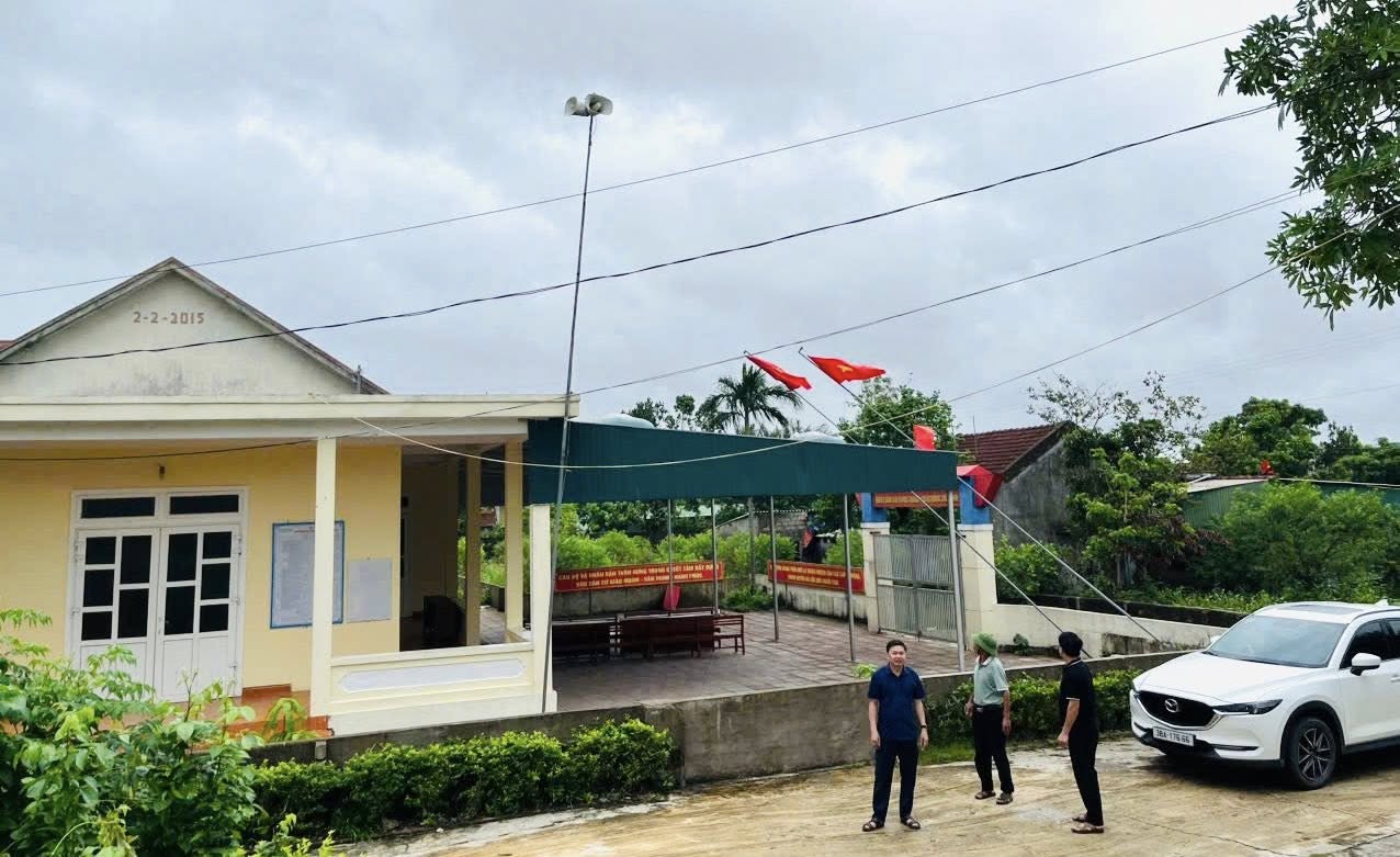 CẨM HƯNG: CẤP UỶ, CHÍNH QUYỀN BÁM SÁT CƠ SỞ, QUYẾT LIỆT CHỈ ĐẠO PHÒNG CHỐNG BÃO SỐ 10