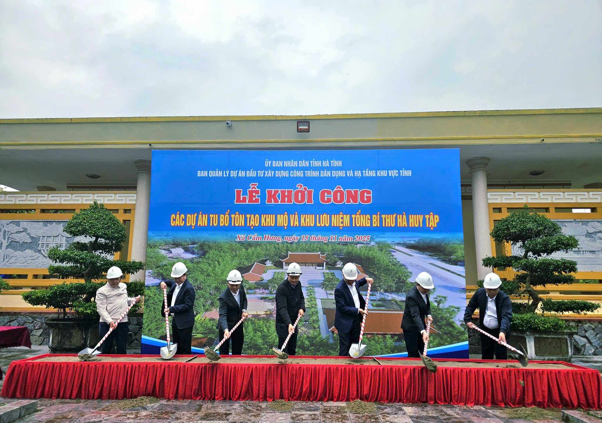 LỄ KHỞI CÔNG TU BỔ, TÔN TẠO KHU MỘ VÀ KHU LƯU NIỆM TỔNG BÍ THƯ HÀ HUY TẬP