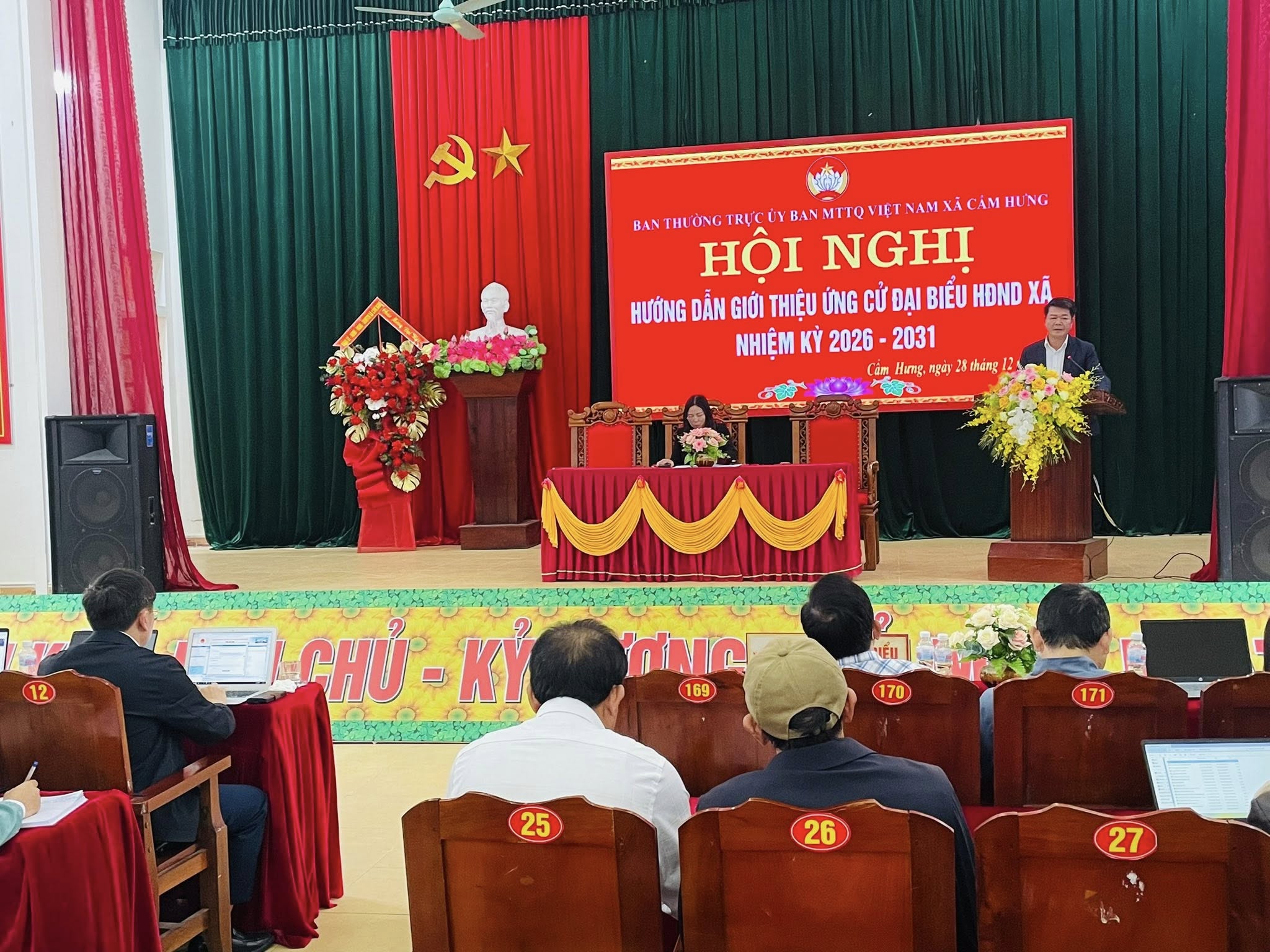 XÃ CẨM HƯNG CHỦ ĐỘNG, NGHIÊM TÚC TRIỂN KHAI CÔNG TÁC GIỚI THIỆU NGƯỜI ỨNG CỬ ĐẠI BIỂU HĐND NHIỆM KỲ 2026–2031