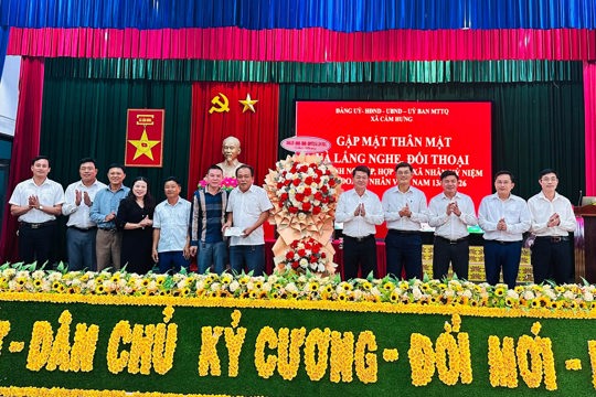 Cẩm Hưng đối thoại thực chất, đồng hành cùng doanh nghiệp, tạo động lực tăng trưởng.
