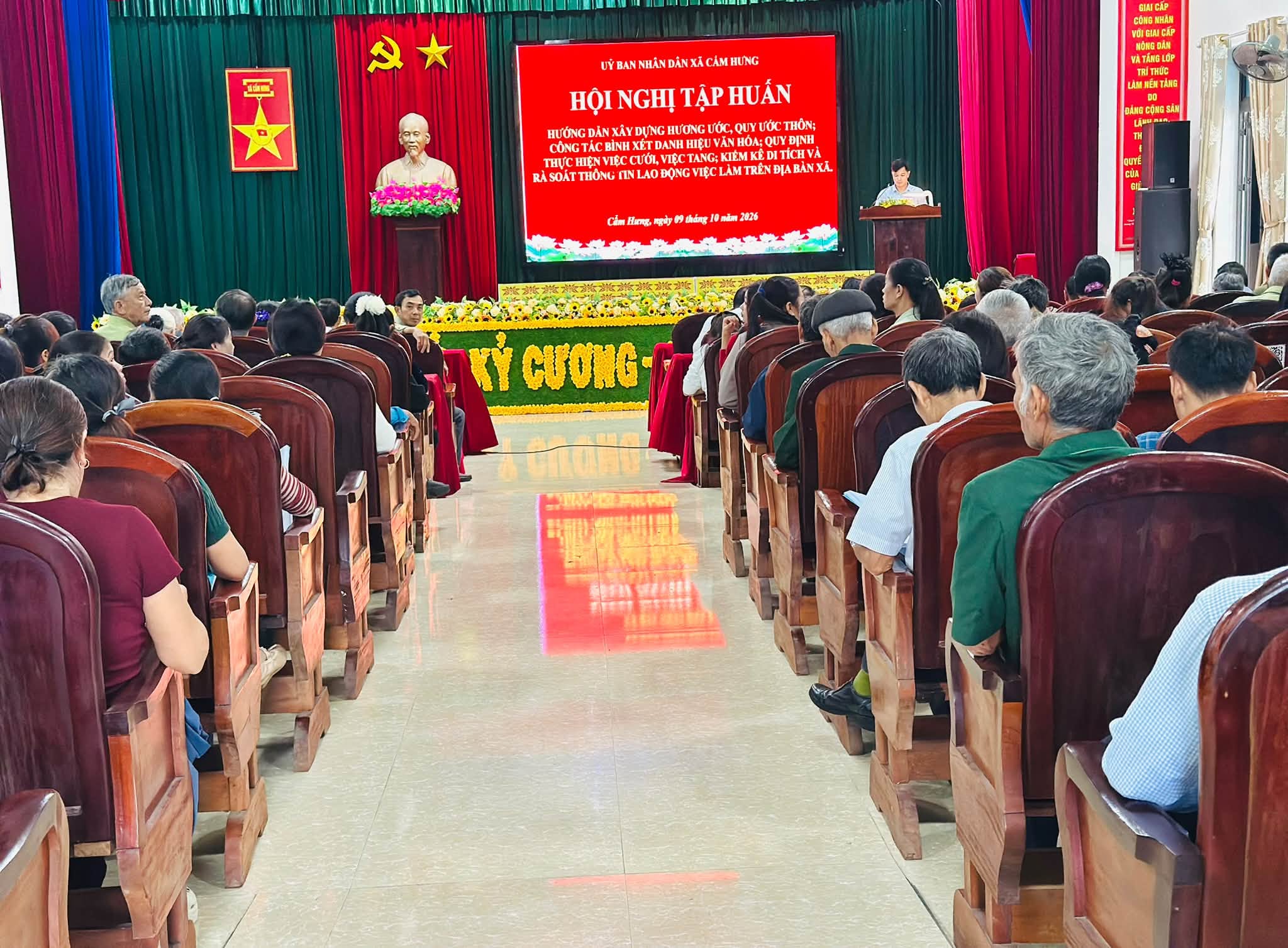 Cẩm Hưng tập huấn nghiệp vụ Văn hóa, rà soát lao động, việc làm và kiểm kê di tích