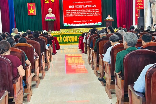 Cẩm Hưng tập huấn nghiệp vụ Văn hóa, rà soát lao động, việc làm và kiểm kê di tích