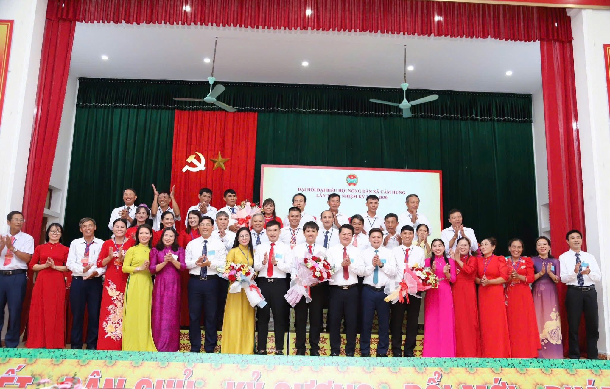 HỘI NÔNG DÂN XÃ CẨM HƯNG PHÁT HUY VAI TRÒ NÔNG DÂN TRONG PHÁT TRIỂN NÔNG NGHIỆP, KINH TẾ NÔNG THÔN VÀ XÂY DỰNG NÔNG THÔN MỚI.